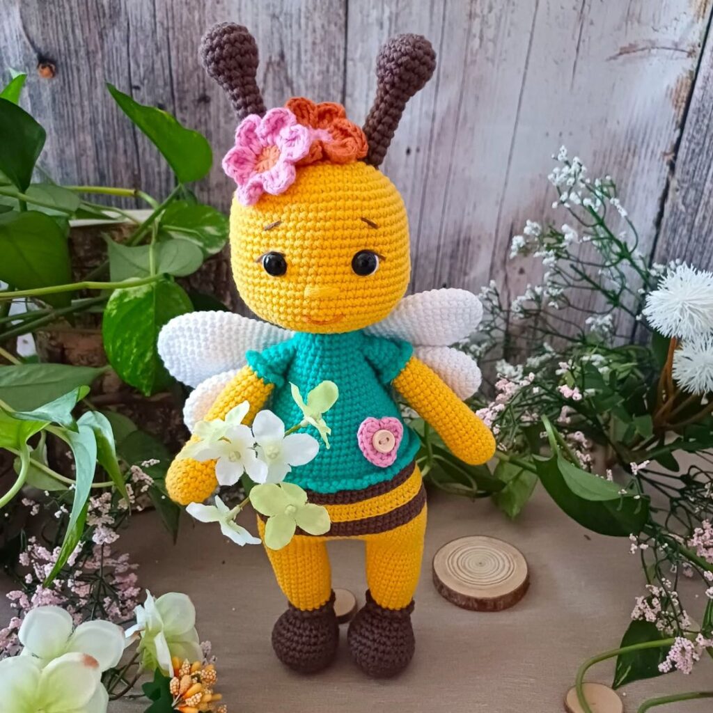 patron crochet amigurumi abeja melinda 1