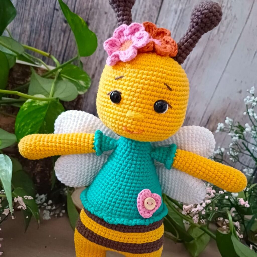 patron crochet amigurumi abeja melinda 5
