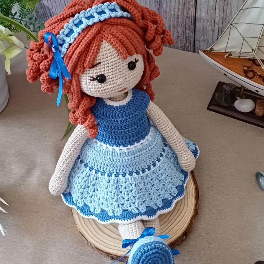 patron crochet muneca matilda vestido azul 4