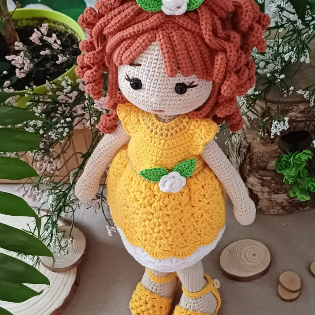Patrón muñeca Matilda con vestido en tonos mostaza patron crochet muneca matilda vestido mostaza 4